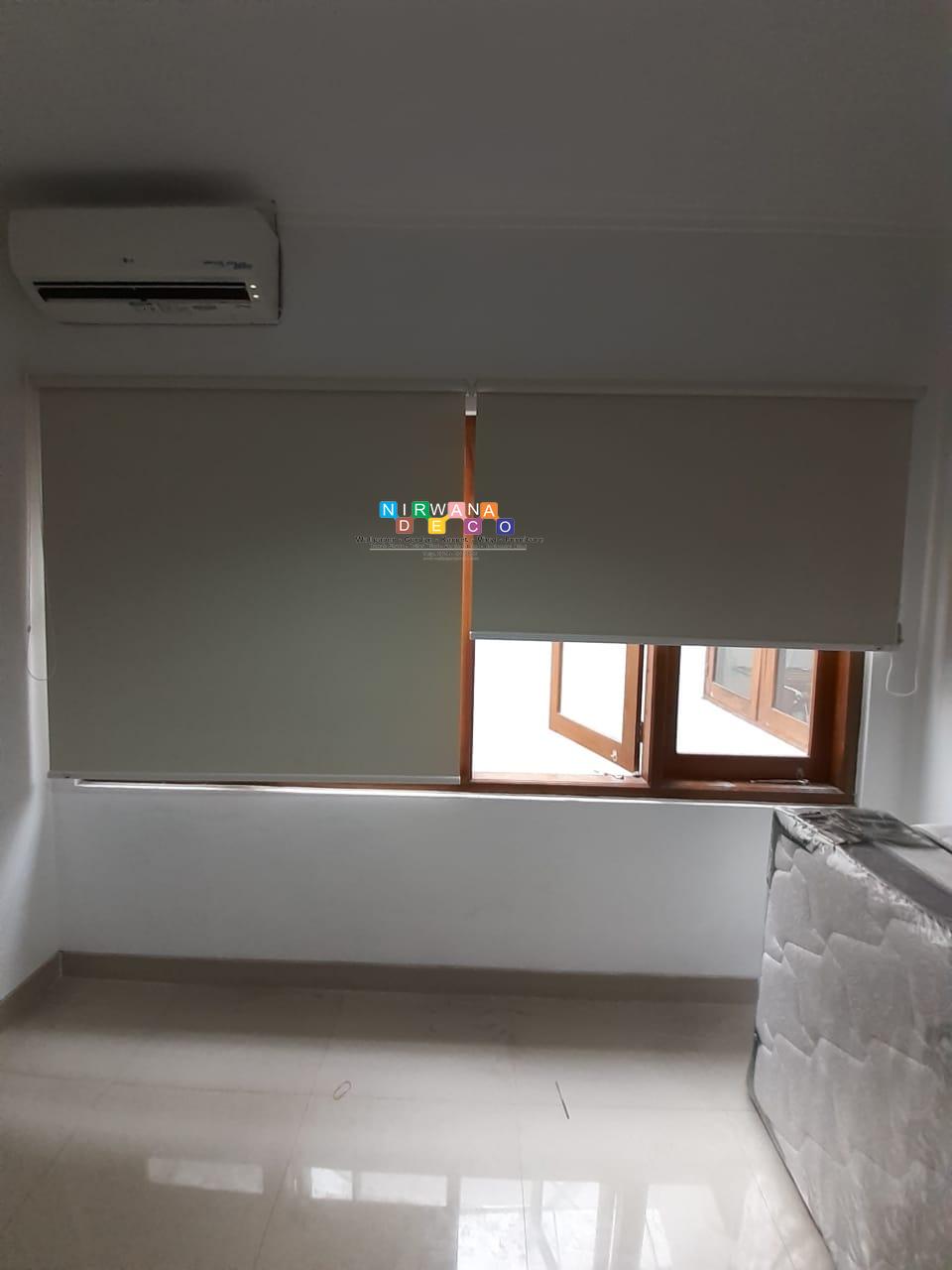 Pemasangan Roller Blind Di Awana Town House, Yogyakarta