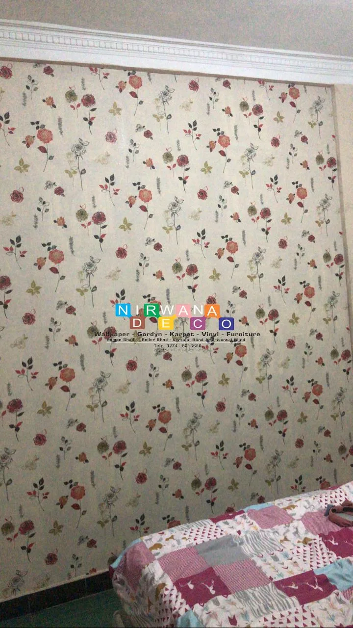 Pemasangan-Wallpaper-di-Tlogosari-Semarang-Jawa-Tengah