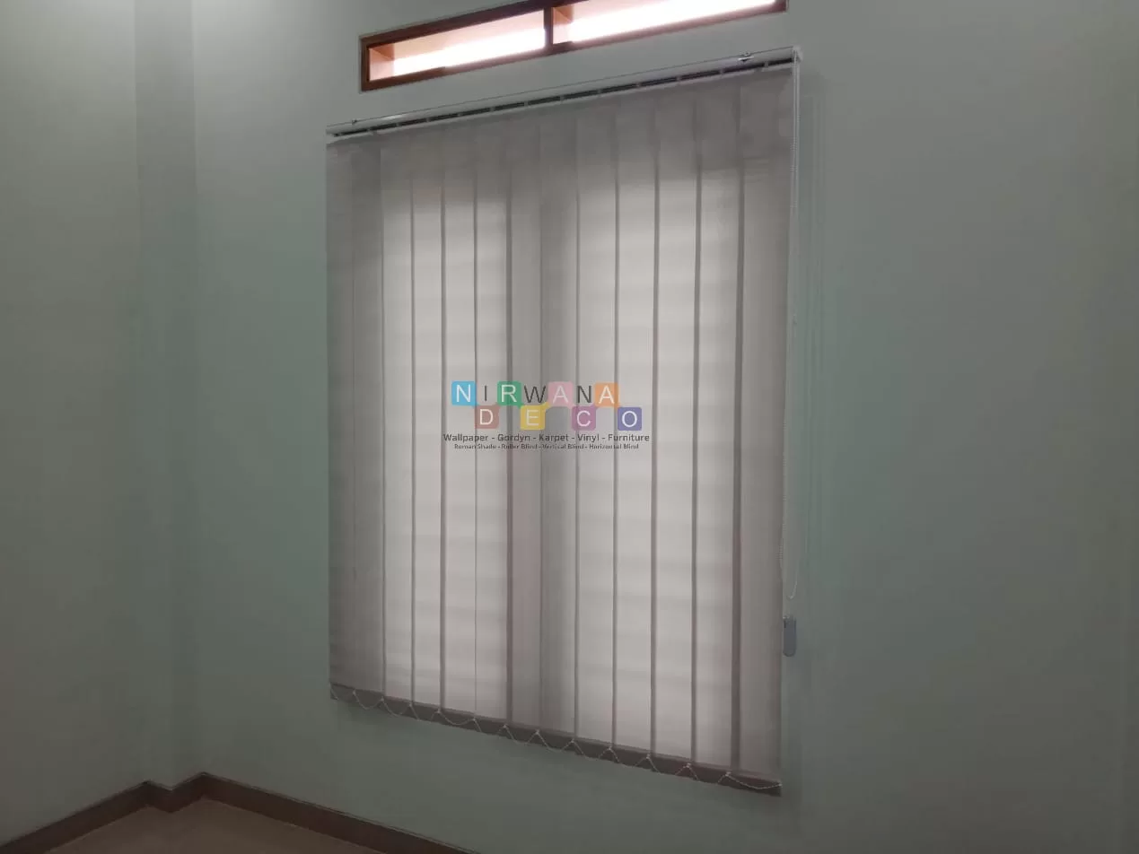 Pemasangan Vertical Blind Di Jl Veteran