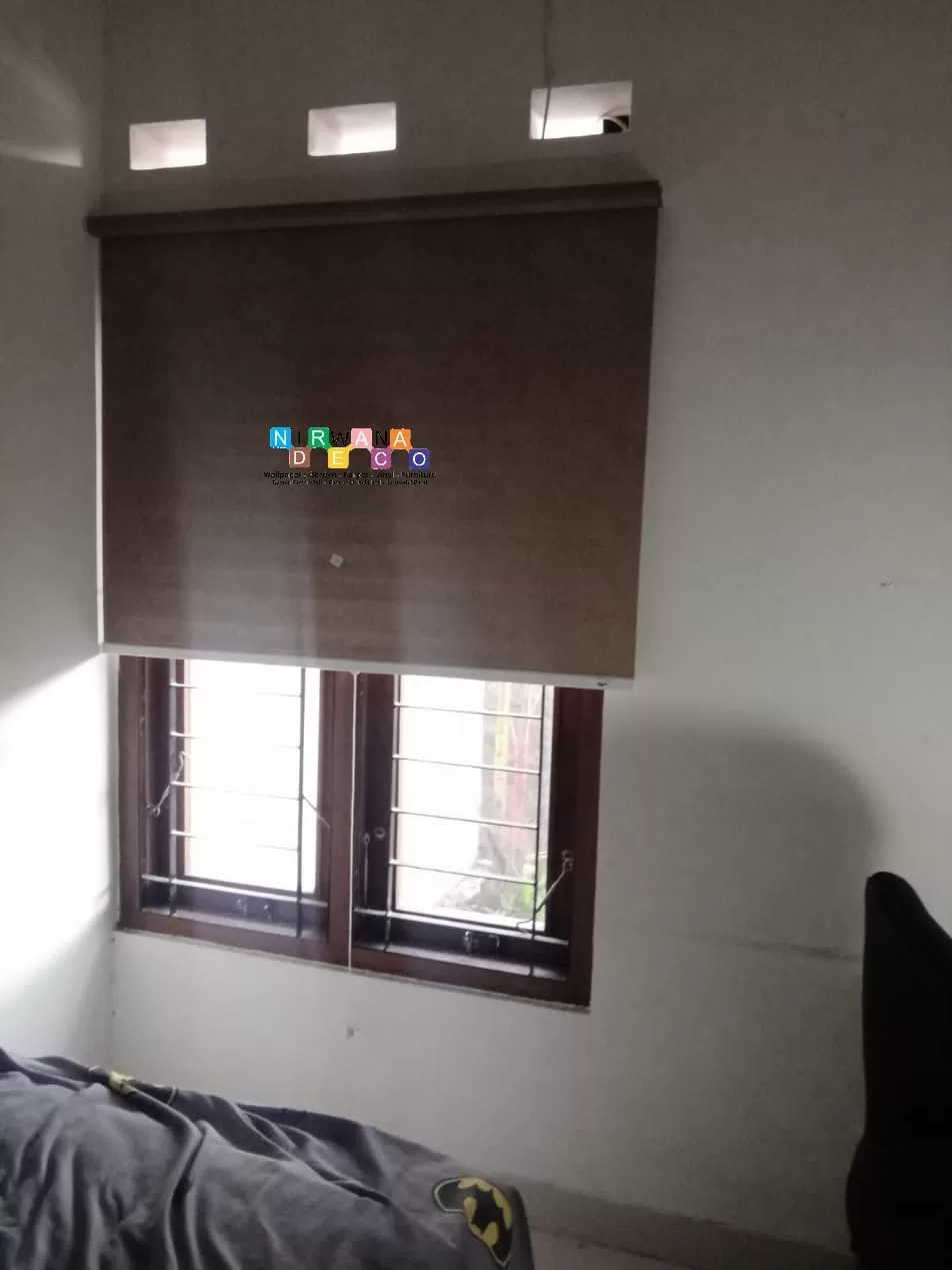 Pemasangan Roller Blind Di Piyungan