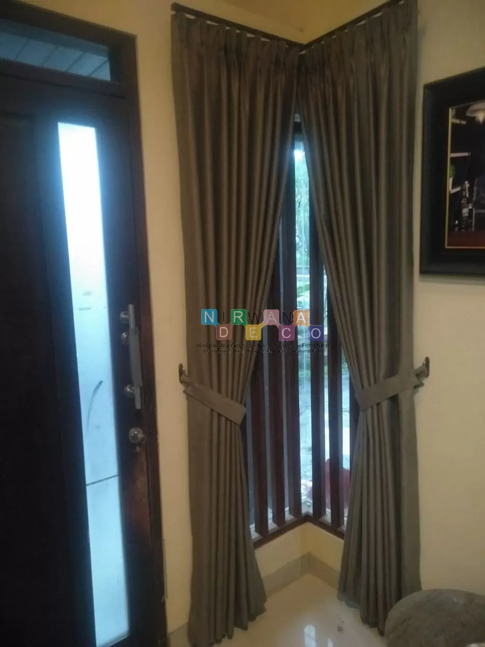 Pemasangan Gorden Di Gemini Salon, Pakem