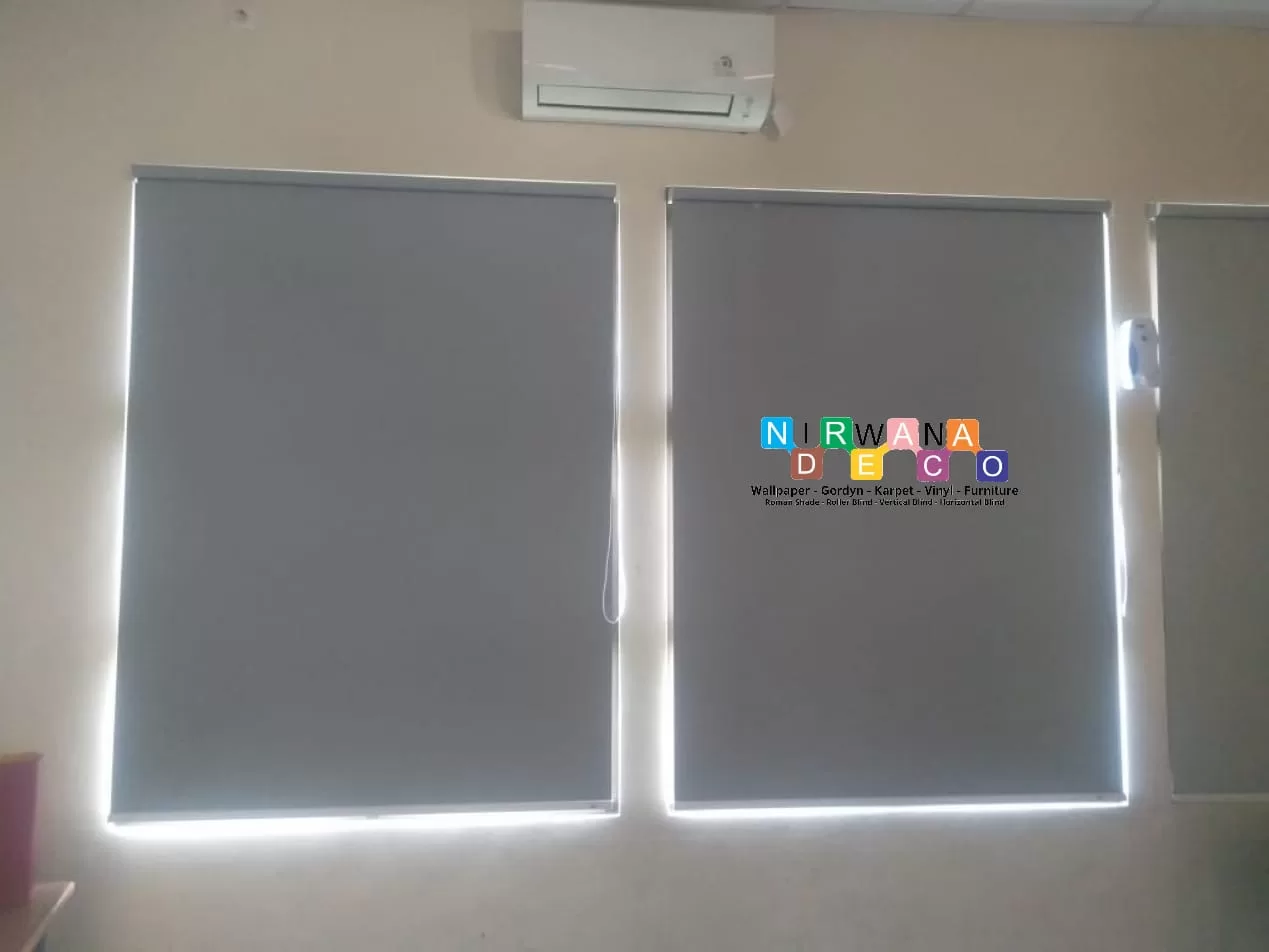 Pemasangan Roller Blind Di SD Budi Mulia Dua Panjen