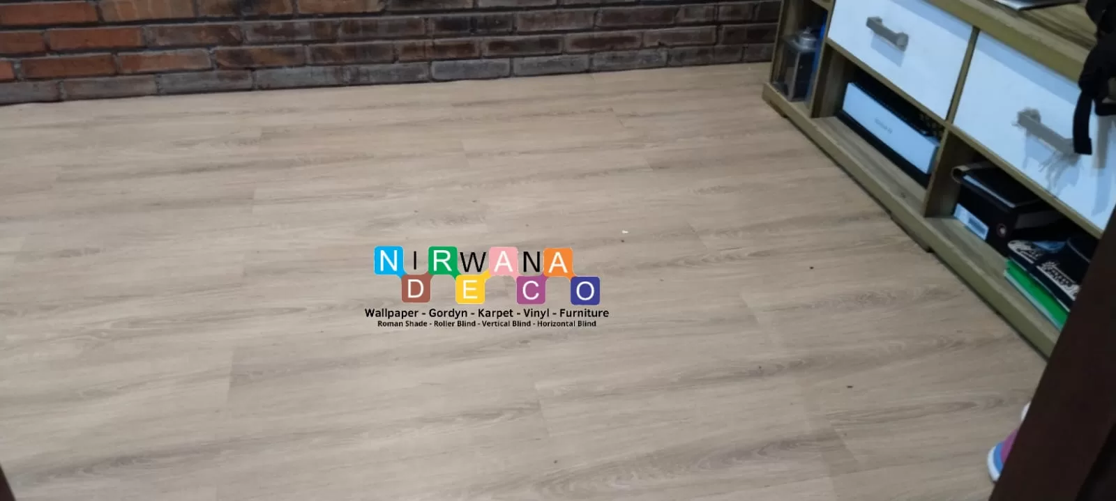 Pemasangan Vinyl Di Cupuwatu