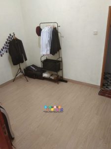 Pemasangan Vinyl lantai Di Condongcatur