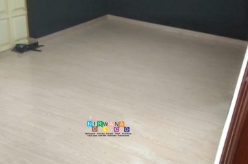 Pemasangan Vinyl lantai Di Condongcatur