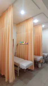Pemasangan Gorden Di Savya Aesthetic Clinic