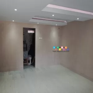 Pemasangan Wallpaper Di Kost Putri Blessing House