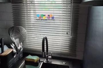 Pemasangan Horizontal Blinds Di Griya Lavender