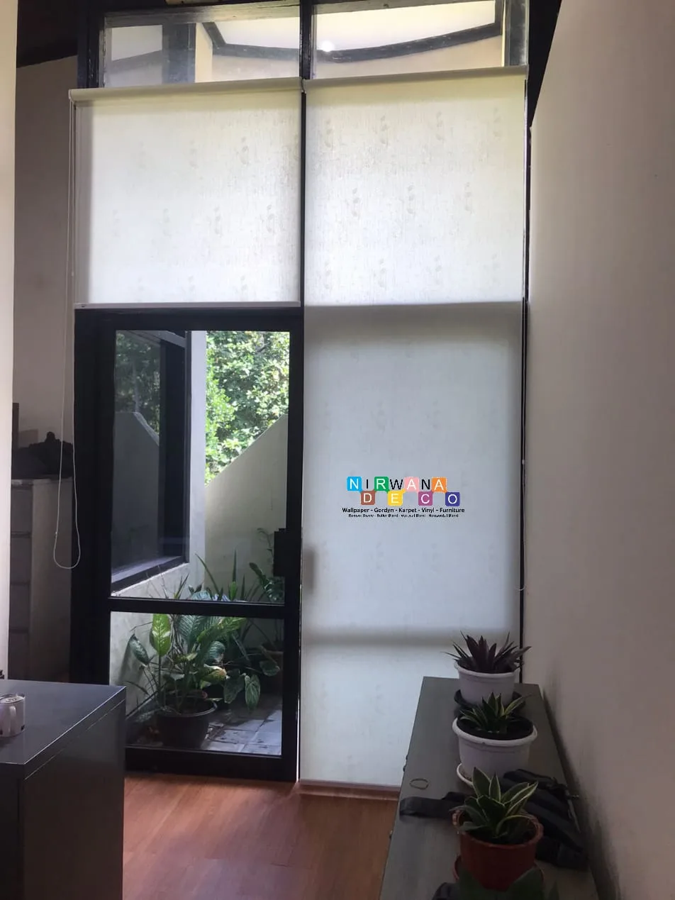 Pemasangan Roller Blinds Di Perpustakaan Universitas Gadjah Mada
