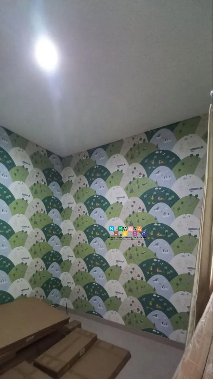 Pemasangan Wallpaper Di Perumahan Telaga Asri