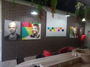 Pemasangan Wallpaper Di Kantor Inxindo