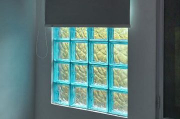Pemasangan Roller Blinds Di Jalan Tambak