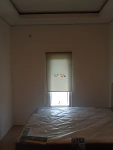 Pemasangan Roller Blinds Di De Santoz Homestay, Ngestiharjo, Bantul