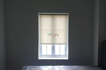 Pemasangan Roller Blinds Di De Santoz Homestay, Ngestiharjo, Bantul