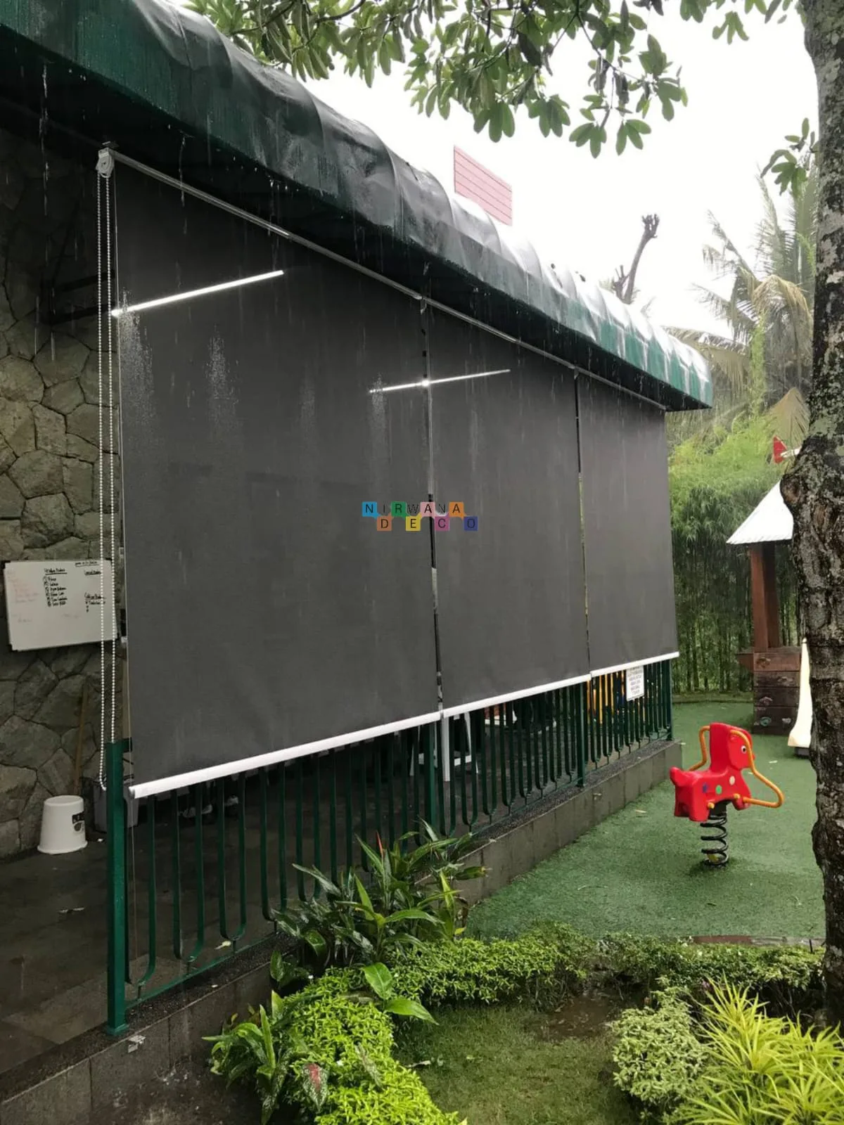 Pemasangan Roller Blinds Di OTADAN Resto, Pakem, Sleman