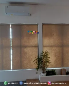 Roller Blinds merupakan salah satu elemen penutup jendela