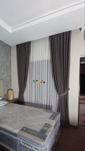 Pemasangan Gorden Di Dongkelan