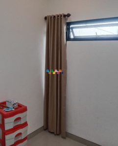 Pemasangan Gorden Di Jalan Parangtritis