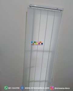 Vertical Blinds adalah penutup jendela dengan bentuk vertical yang berfungsi untuk mengatur cahaya masuk ke ruangan.