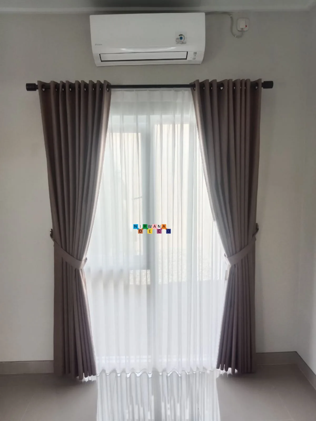 Pemasangan Gorden Di Griya Kuantan Banyuraden