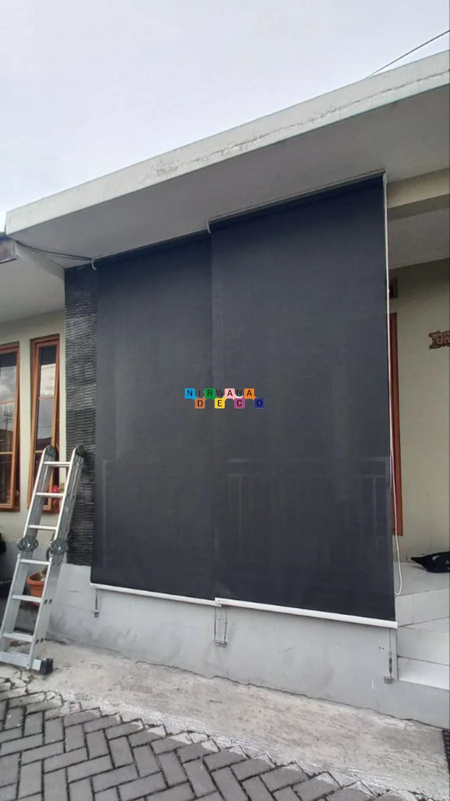 Pemasangan Roller Blinds Di Demangan