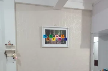 Pemasangan Wallpaper Di Maguwoharjo
