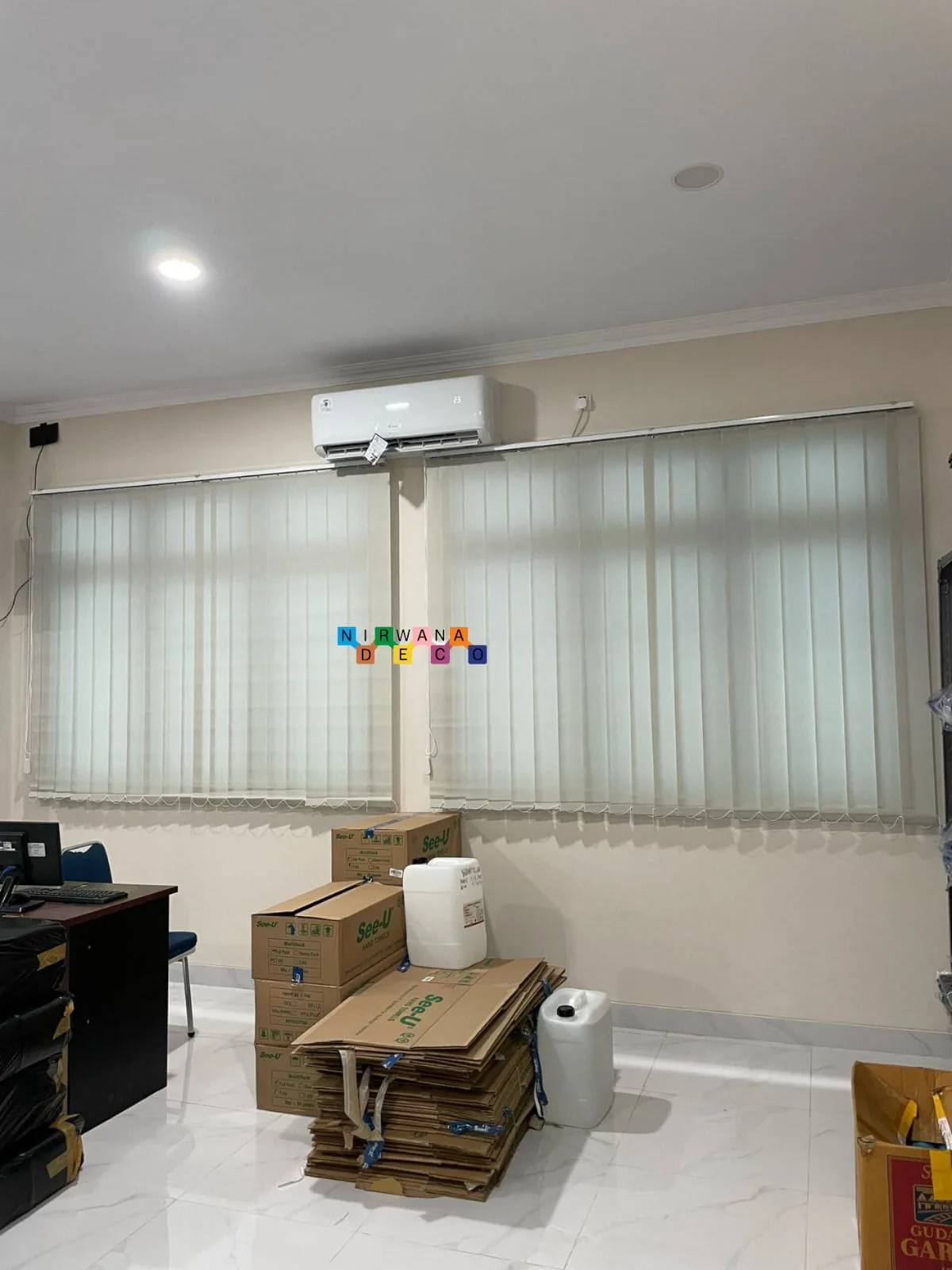 Pemasangan Vertical Blinds Di RSPAU Hardjolukito