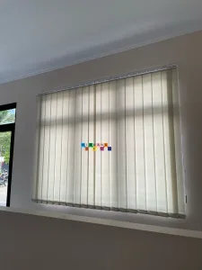Pemasangan Vertical Blinds Di RSPAU Hardjolukito