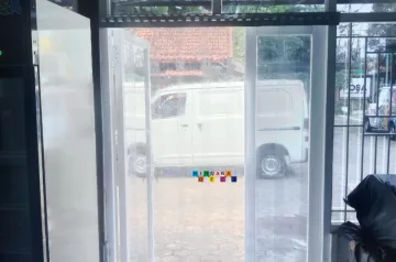 Pemasangan Tirai PVC Di Divamart