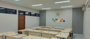 Pemasangan Wallpaper Di BRI Corporated