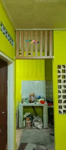 Pemasangan Kisi Kisi Di Ngampilan -  Kali ini Nirwana Deco melakukan pemasangan Kisi Kisi WPC Di Ngampilan, Yogyakarta. Kisi Kisi merupakan elemen intertiot yang berbahankan WPC yang di pasangkan secara berdiri atau vertical dengan jarak tertentu sehingga membentuk celah celah.