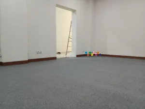 Pemasangan List Dinding Di PT Software Seni - List plint dinding biasanya juga di sebut sebagai list lantai atau banyak juga yang menyebut dengan list skirting. Yang biasanya di gunakan sebagai finishing karpet atau lantai vinyl.