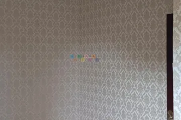 Pemasangan Wallpaper Di Jambidan - Wallpaper dinding merupakan material kertas dekoratif yang biasanya digunakan untuk menutupi permukaan dinding. Wallpaper ini memberikan kesan pola dan warna yang berbeda untuk dinding ruangan. Kali ini Nirwana Deco kembali melakukan pemasangan wallpaper di Jambidan, Bantul.