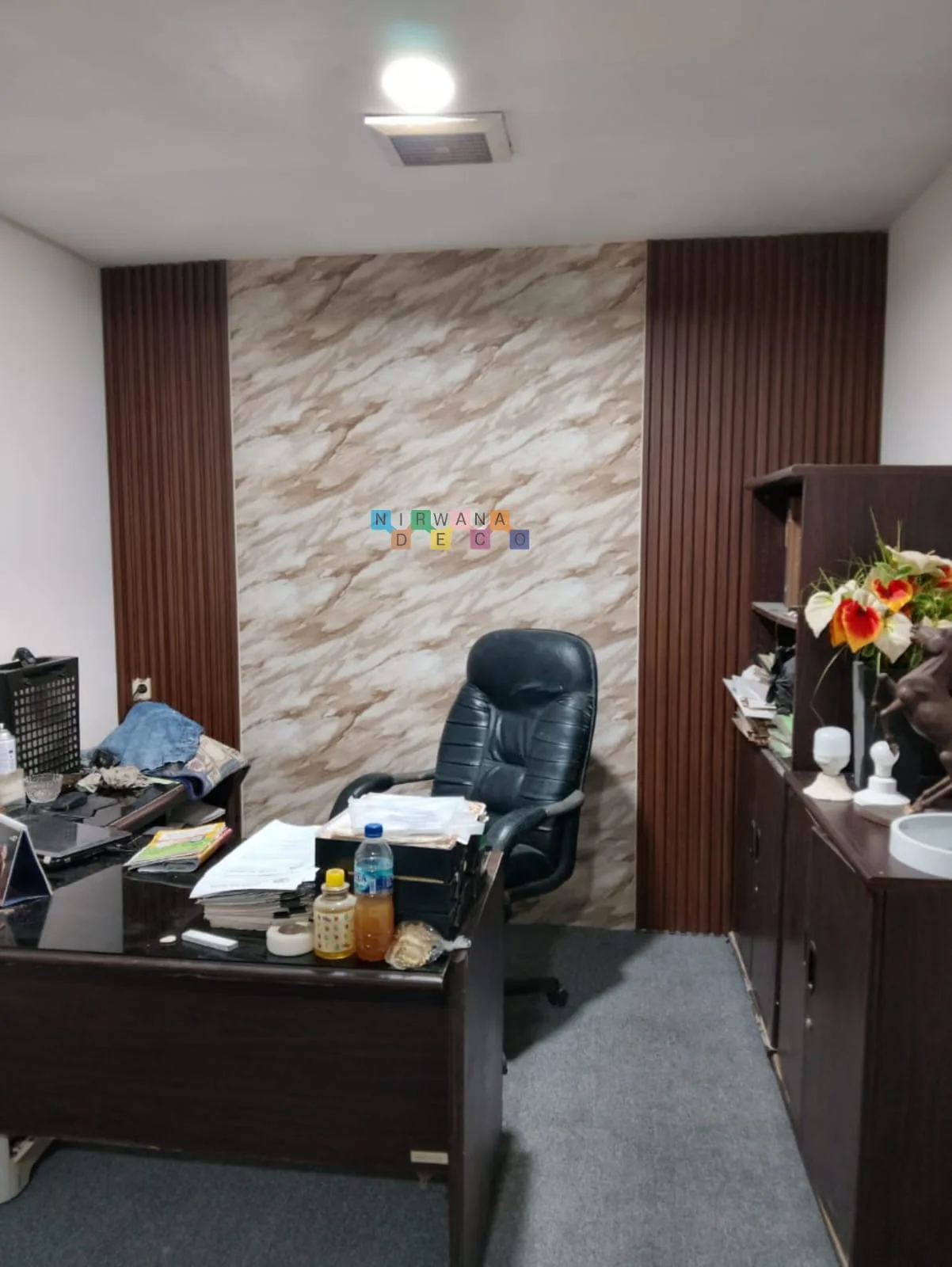 Pemasangan WPC Panel dan Wallpaper Di Jalan Wisma Tengger, Kandangan, Benowo, Surabaya, Jawa Timur