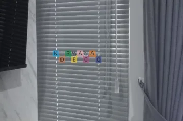 Pemasangan Horizontal Blinds di Teratai Kost Exclusive, Maguwoharjo, Sleman