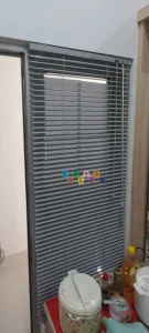 Pemasangan Horizontal Blinds di Teratai Kost Exclusive, Maguwoharjo, Sleman