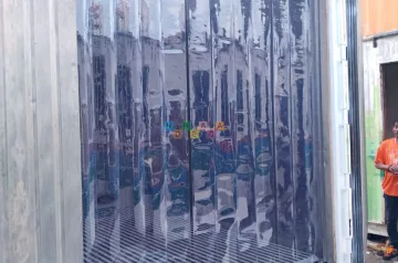 Pemasangan Tirai PVC Di PT Tiga Bersaudara Transindo, Surabaya