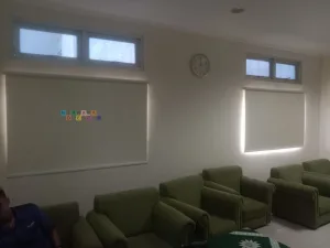 Pemasangan Roller Blinds Di Kampus Universitas Muhammadiyah Yogyakarta