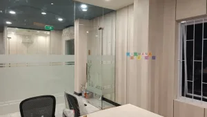 Pemasangan Wallpaper Di GraPari Telkomsel, Purwokerto
