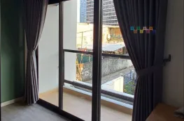 Pemasangan Gorden Di Pandegamarta, Pogung, Sleman