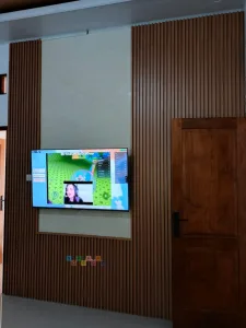 Proyek Pemasangan WPC Di Kretek, Bantul
