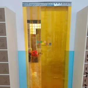 Pemasangan Tirai PVC Kuning 2mm di Malang 