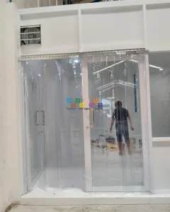 Pemasangan Tirai PVC di Pergudangan Margomulyo Surabaya oleh Nirwana Deco Surabaya