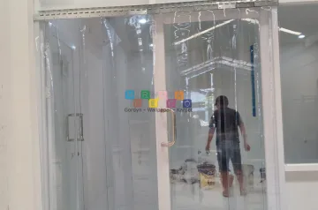 Pemasangan Tirai PVC di Pergudangan Margomulyo Surabaya oleh Nirwana Deco Surabaya