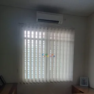 Proyek Pemasangan Vertical Blinds Di Politeknik YKPN, Yogyakarta