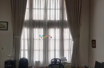 Proyek Pemasangan Gorden Di Kantor Pusat Universitas Gadjah Mada, Yogyakarta