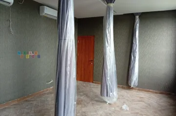 Proyek Pemasangan Wallpaper Di Hotel Aston Gejayan, Yogyakarta