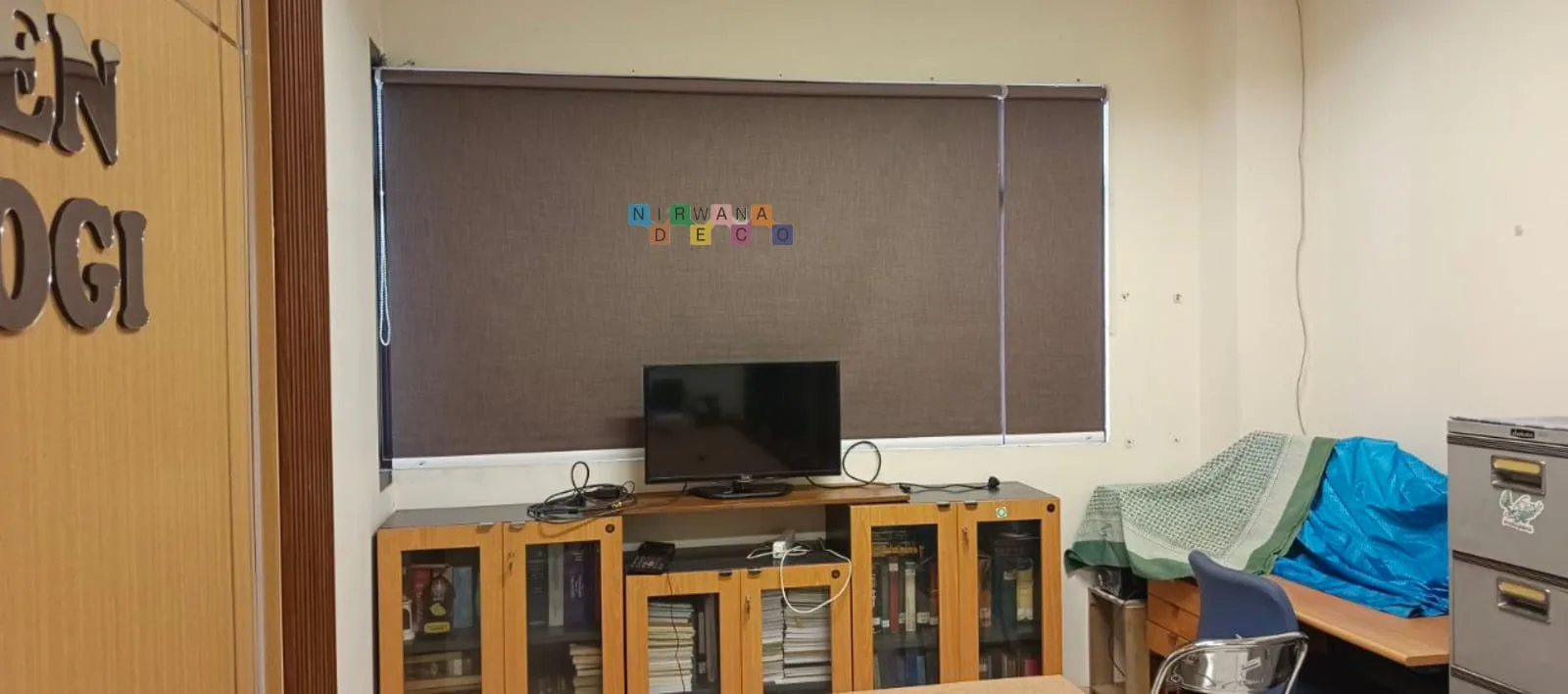 Proyek Pemasangan Roller Blinds Di Bagian Farmakologi dan Terapi Fakultas Kedokteran UGM, Yogyakarta