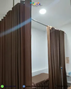 Pemasangan Gordyn Klinik Kecantikan di Surabaya oleh Nirwana Deco Surabaya