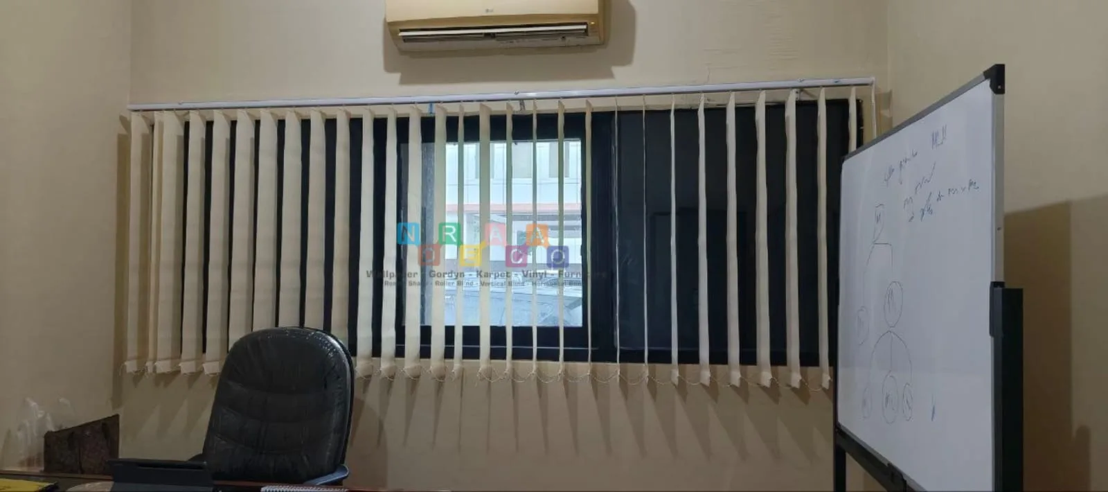Pemasangan Vertical Blinds Di Ring Road Utara